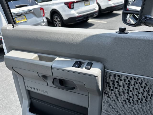 Certified 2024 Ford E-450 and Econoline 450 Super Duty w/ Power Windows & Locks Group RWD image 26
