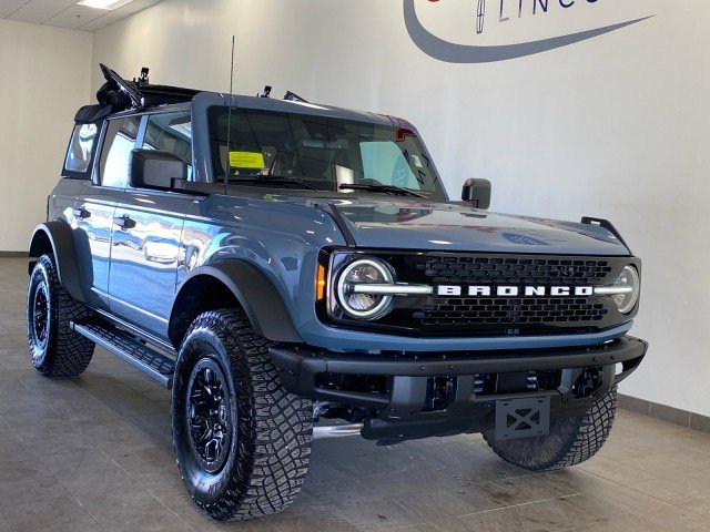 Certified 2023 Ford Bronco Wildtrak AWD/4WD image 3