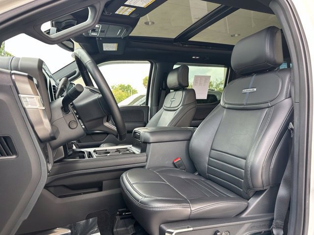 Certified 2025 Ford F250 Platinum AWD/4WD image 15