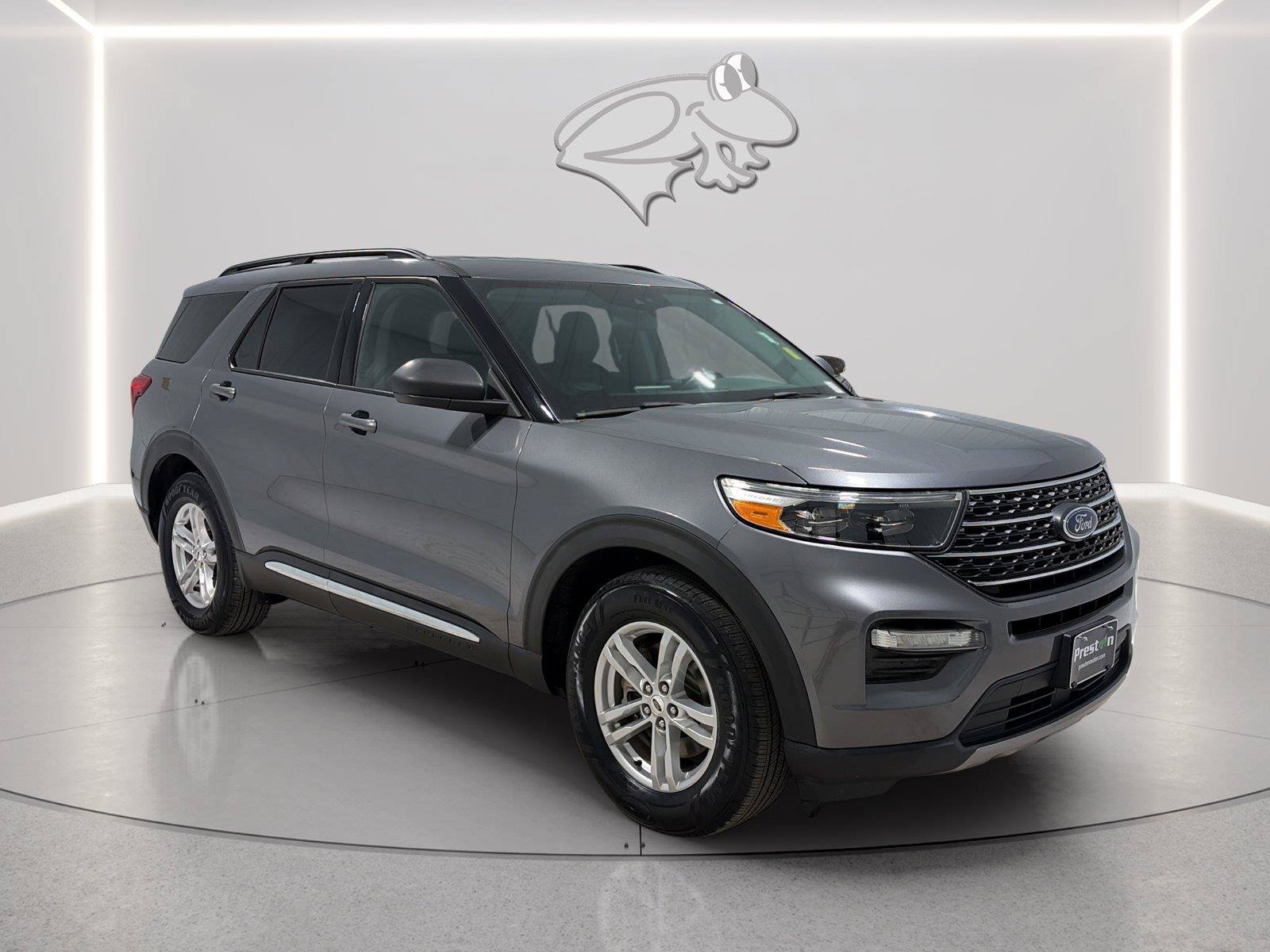 Certified 2022 Ford Explorer XLT w/ Equipment Group 202A RWD image 7