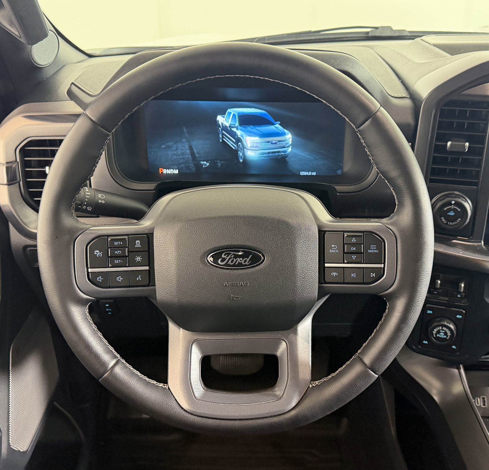 Certified 2025 Ford F150 Lariat w/ Equipment Group 501A Mid image 9