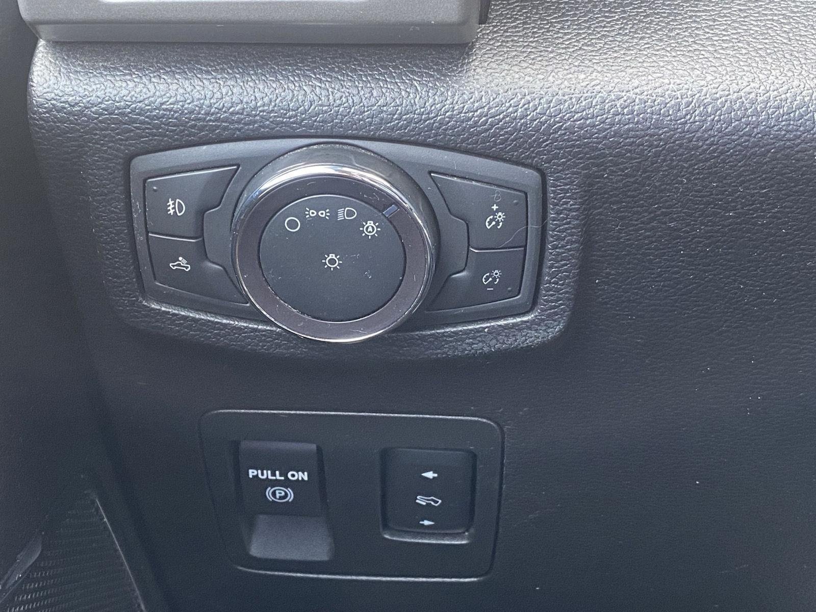 Certified 2019 Ford F150 Lariat w/ Equipment Group 502A Luxury AWD/4WD image 21