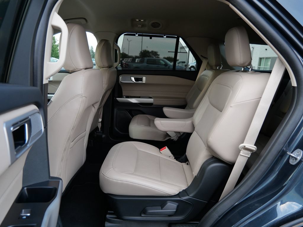 Certified 2023 Ford Explorer Limited AWD/4WD image 18