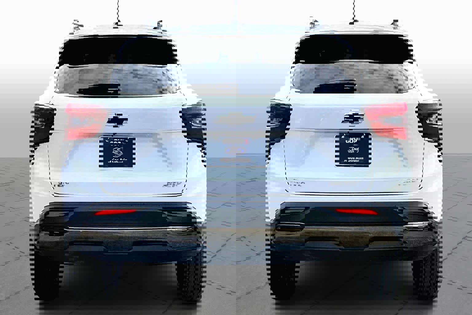 Used 2025 Chevrolet Trax ACTIV w/ Driver Confidence Package image 2