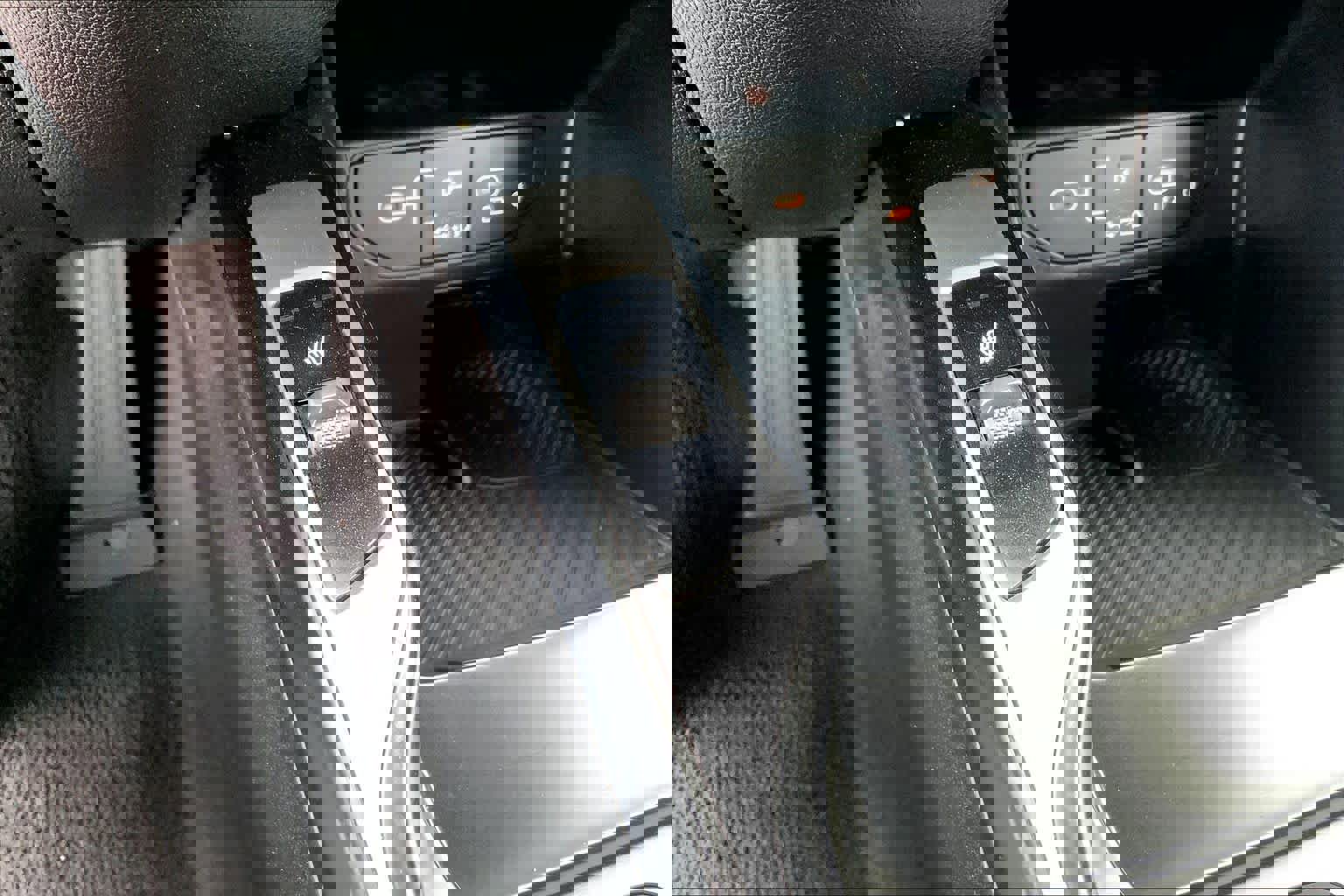 Used 2024 Kia Sorento S image 30