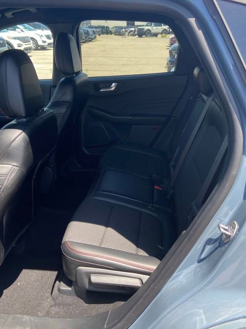 Certified 2024 Ford Escape ST-Line w/ Tech Pack #1 AWD/4WD image 6