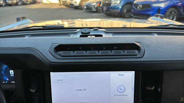 Certified 2025 Ford Bronco Badlands AWD/4WD image 27