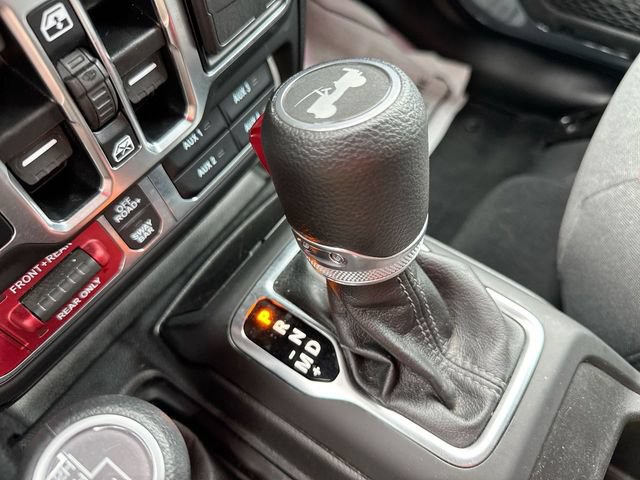 Used 2025 Jeep Wrangler Unlimited Rubicon AWD/4WD image 20