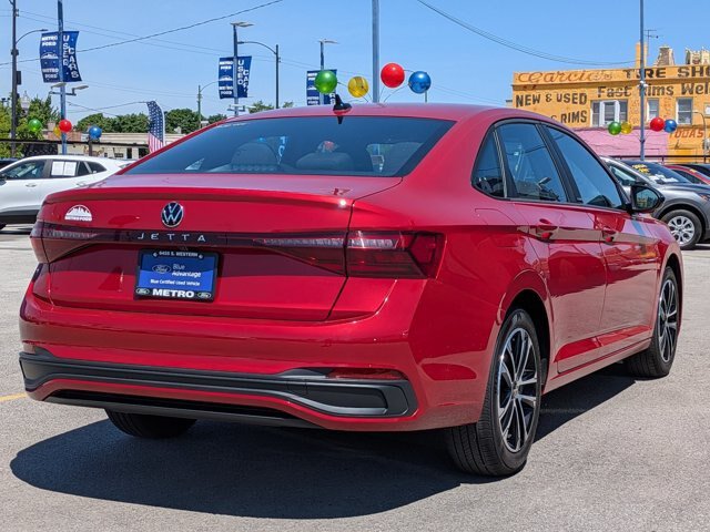 Used 2025 Volkswagen Jetta Sport FWD image 4