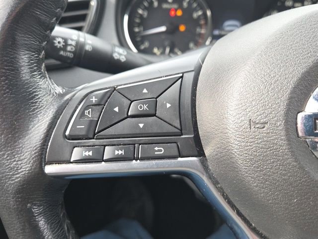 Used 2018 Nissan Rogue SL w/ Premium Package image 29