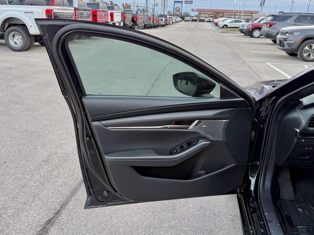 Used 2020 MAZDA MAZDA3 Premium image 14