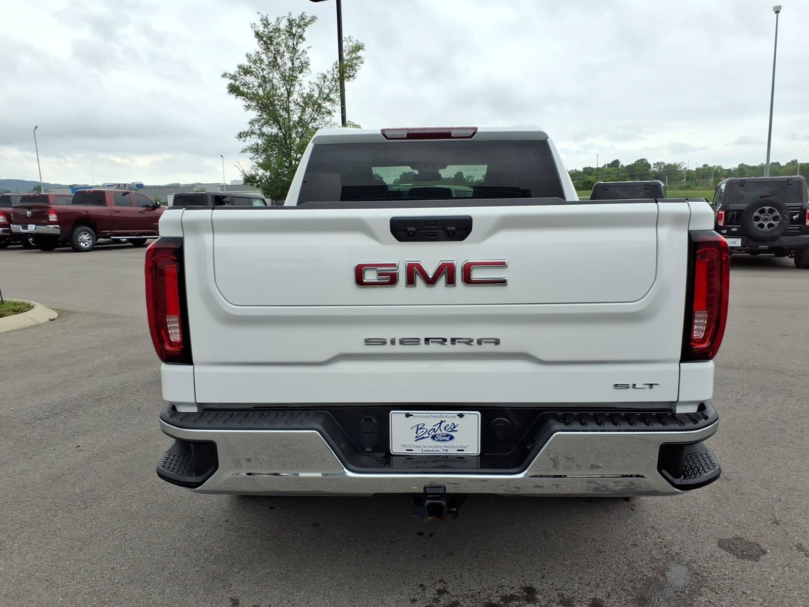 Used 2025 GMC Sierra 1500 SLT AWD/4WD image 4