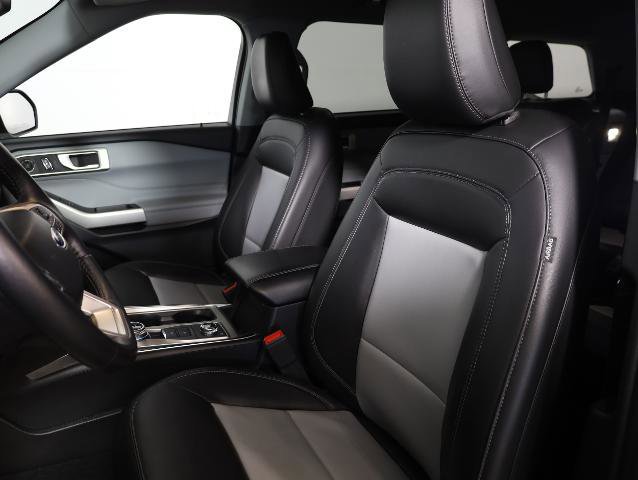 Certified 2023 Ford Explorer XLT w/ Equipment Group 202A image 8
