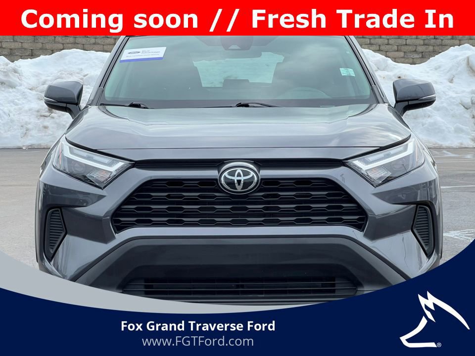 Used 2025 Toyota RAV4 XLE image 7