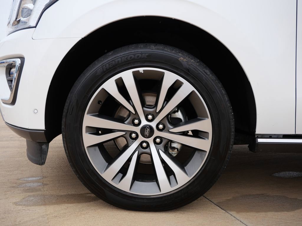 Certified 2020 Ford Expedition Limited w/ Equipment Group 302A image 11