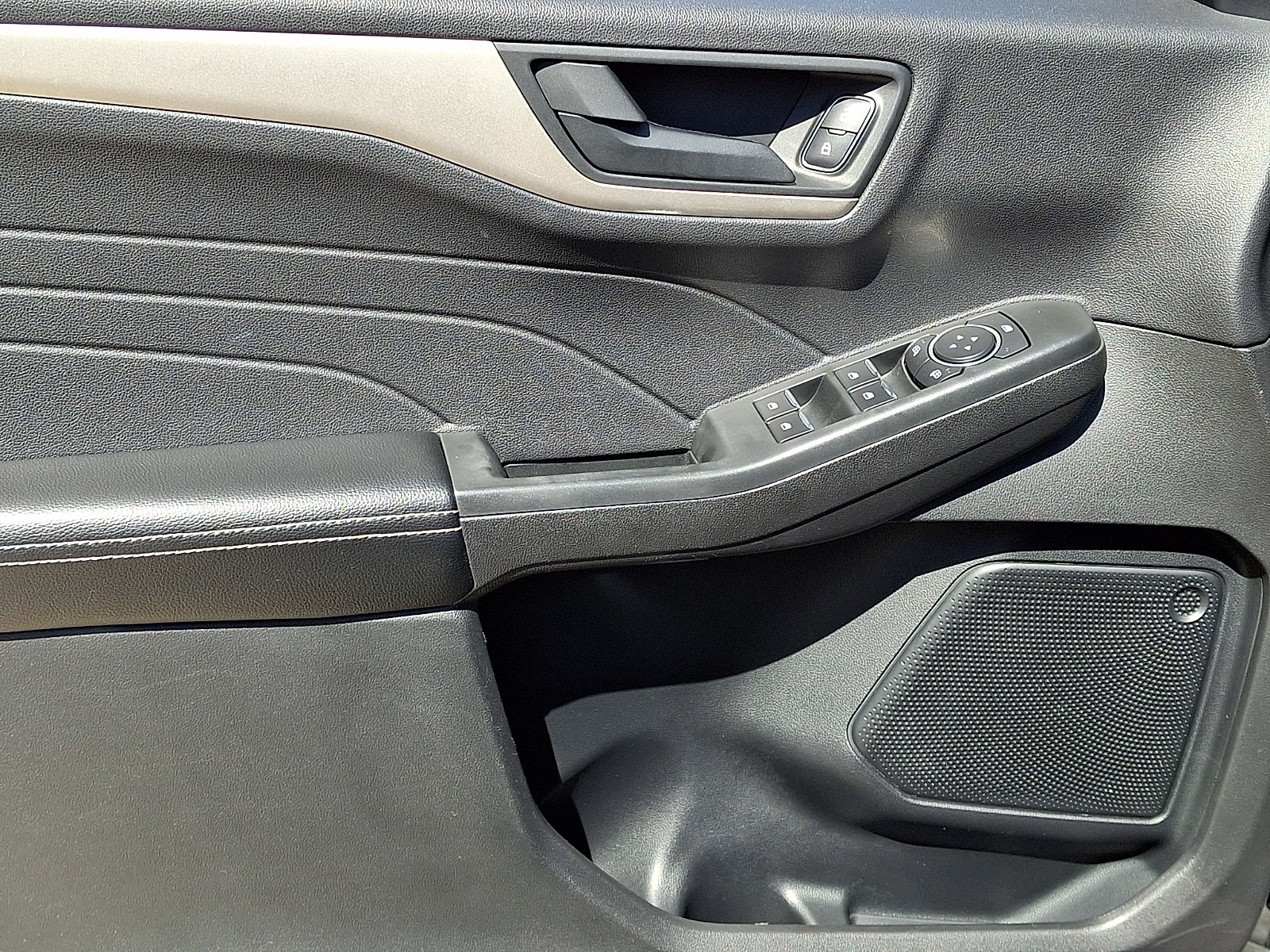 Certified 2022 Ford Escape SE w/ Convenience Package FWD image 14