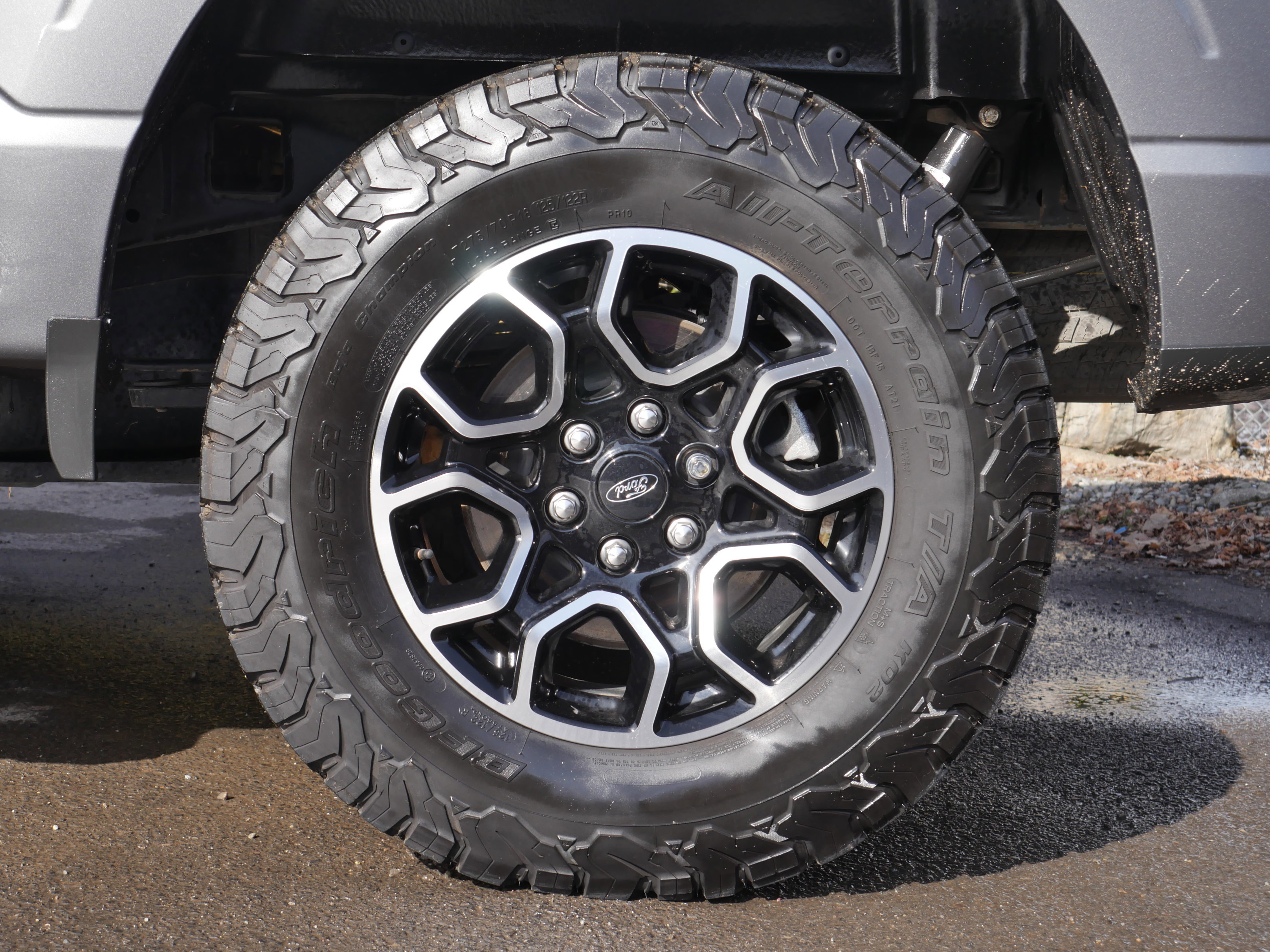 Certified 2022 Ford F150 XLT w/ Equipment Group 302A High image 23