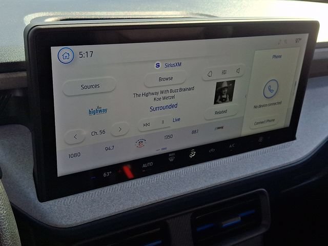 Certified 2025 Ford Maverick XLT FWD image 16