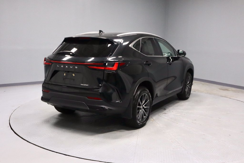 Used 2024 Lexus NX 250 FWD image 11