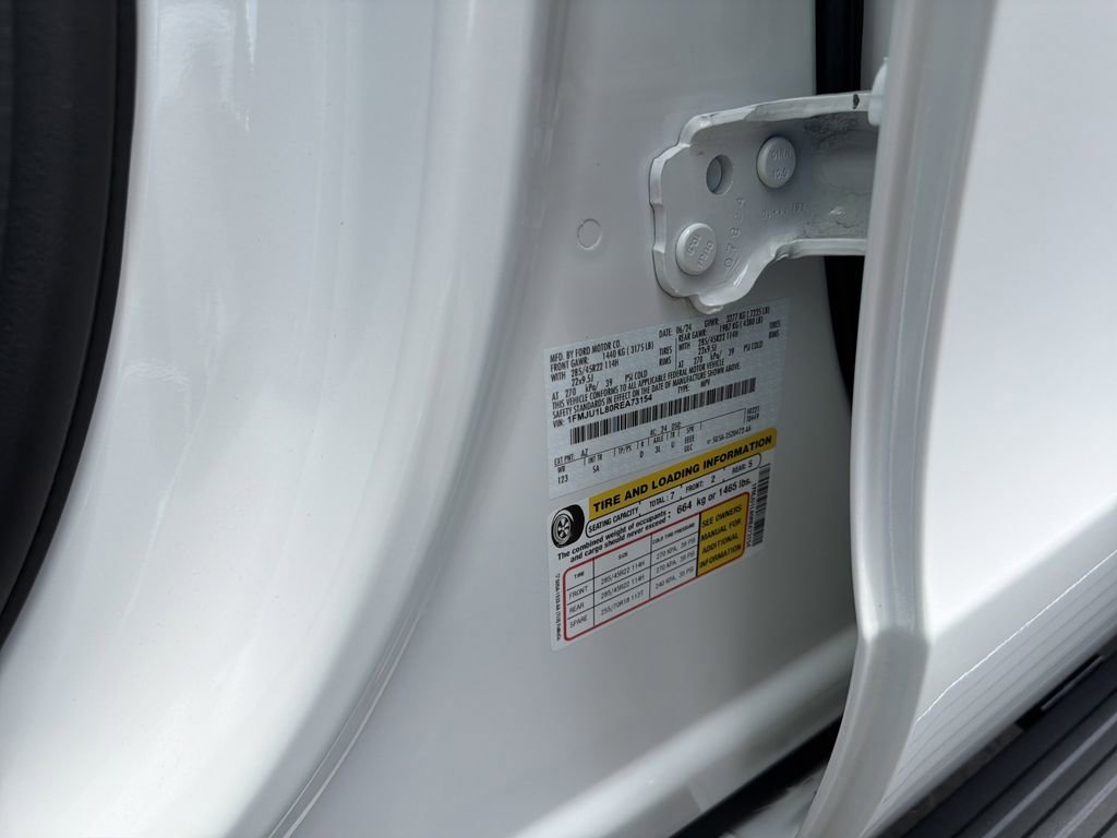 Certified 2024 Ford Expedition Platinum RWD image 35