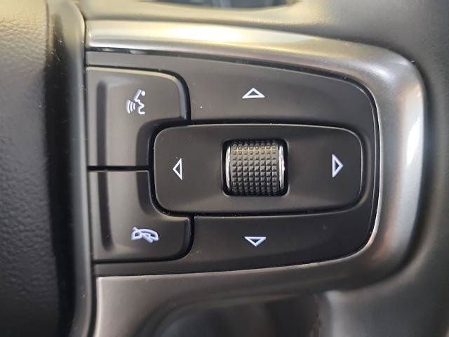 Used 2024 Chevrolet Suburban LS RWD image 18