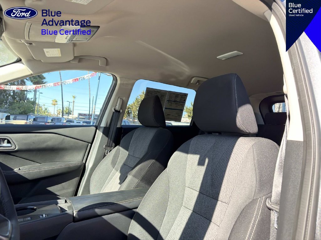 Used 2026 Nissan Rogue SV w/ Cold Weather Package FWD image 19