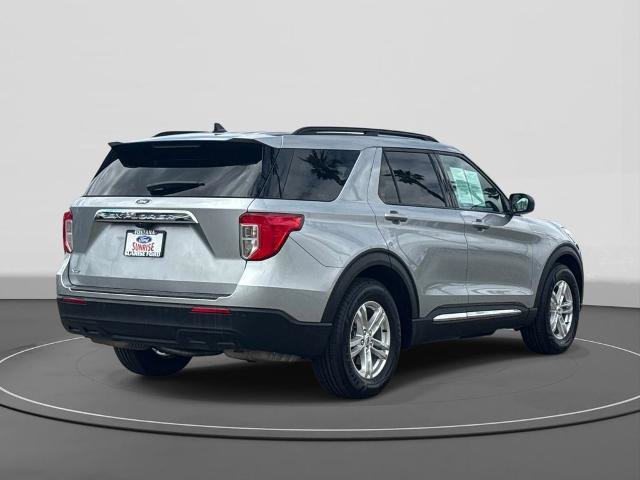 Certified 2023 Ford Explorer XLT RWD image 5