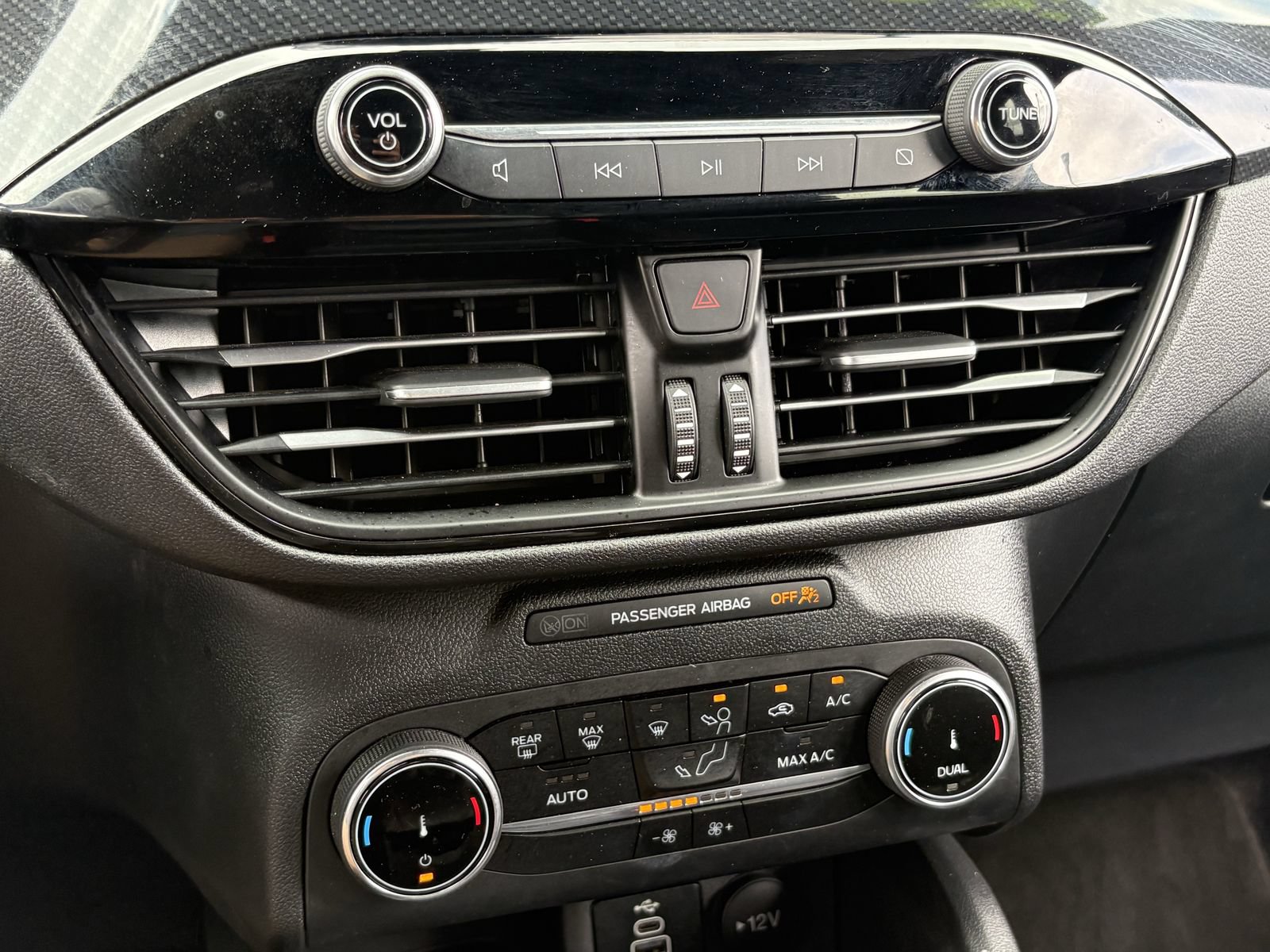 Certified 2025 Ford Escape ST-Line AWD/4WD image 29
