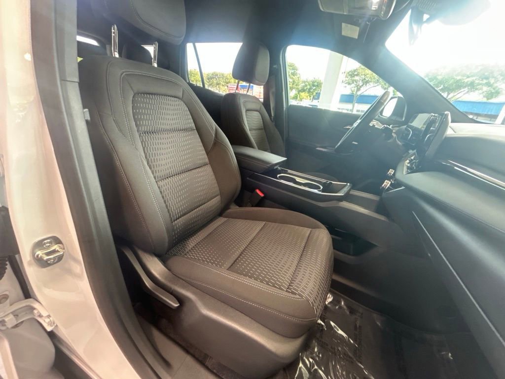 Used 2025 Chevrolet Equinox LT image 26