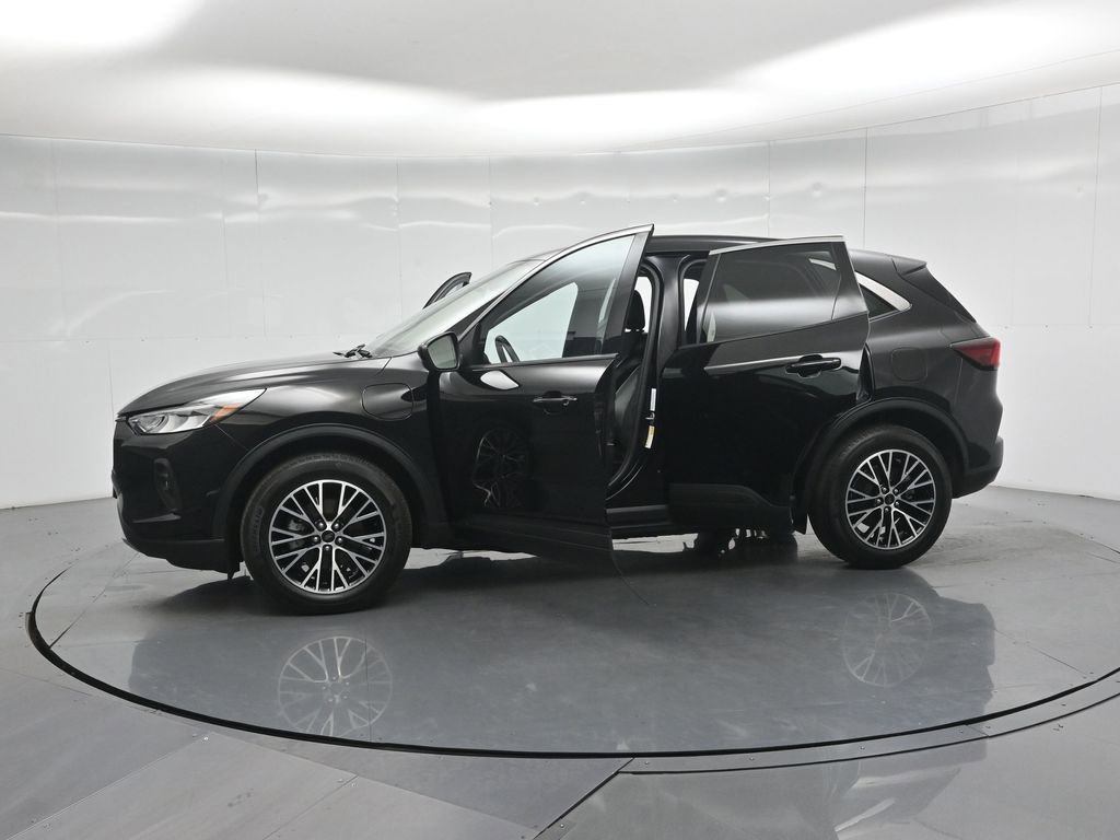 Certified 2023 Ford Escape SE FWD image 34