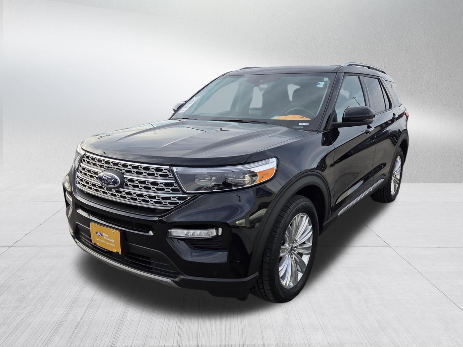Certified 2024 Ford Explorer Limited w/ Limited Technology Package AWD/4WD image 3