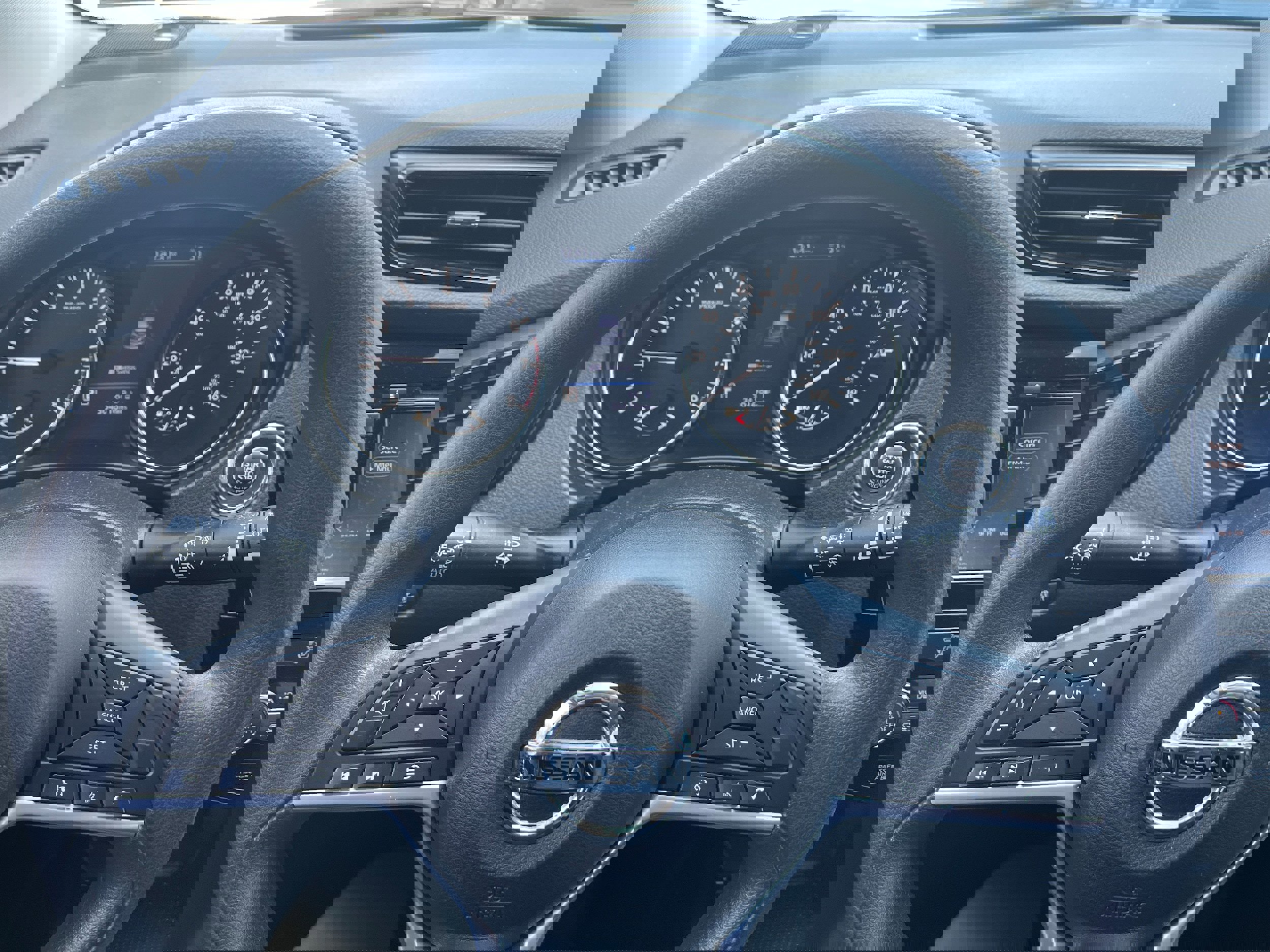 Used 2020 Nissan Rogue Sport SV image 20