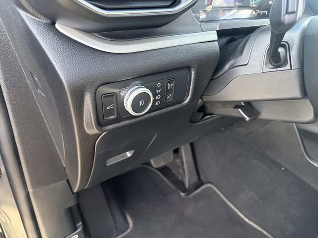 Certified 2022 Ford Explorer XLT w/ Equipment Group 202A image 28