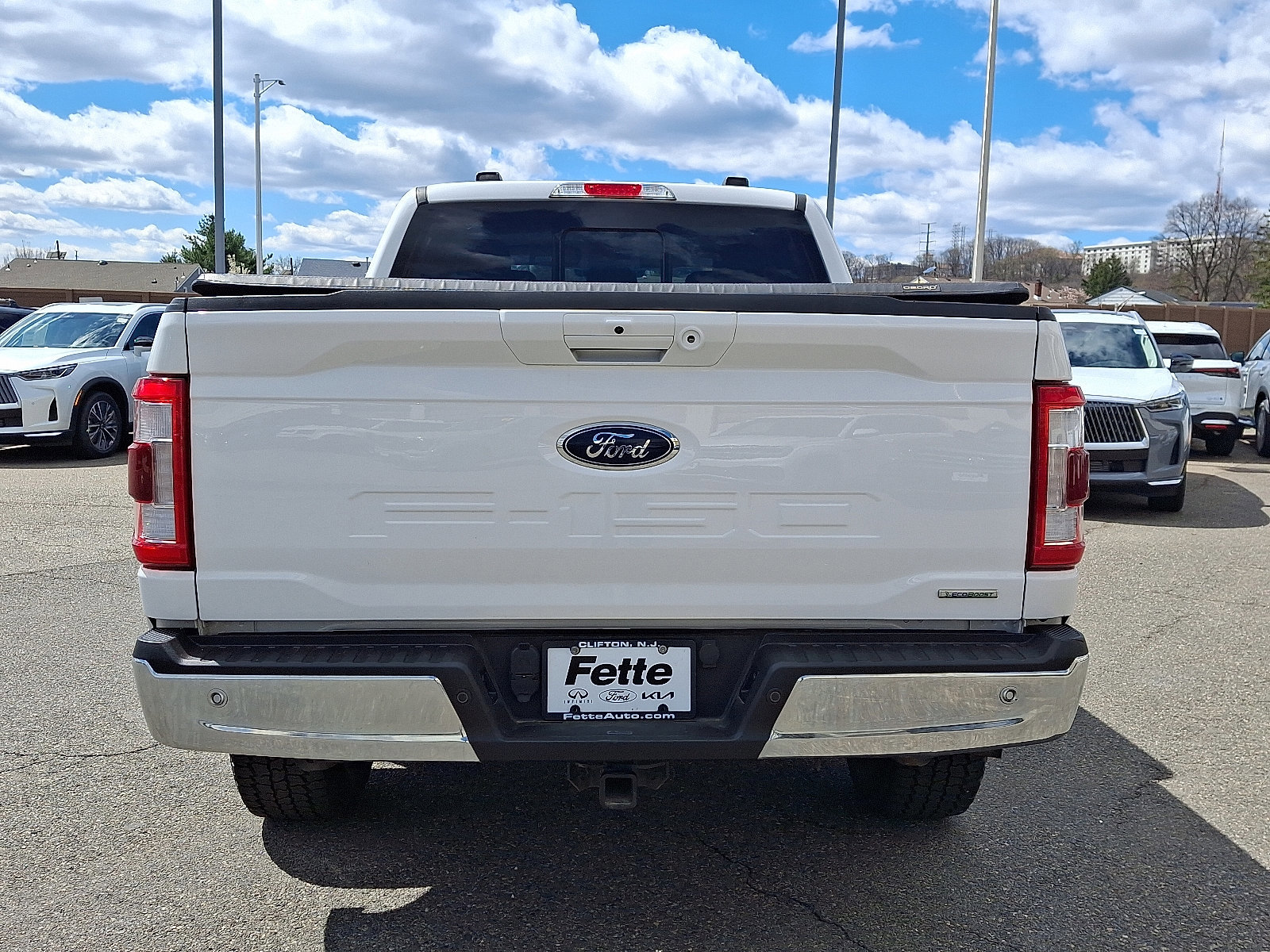 Certified 2022 Ford F150 Lariat w/ Equipment Group 501A Mid image 3