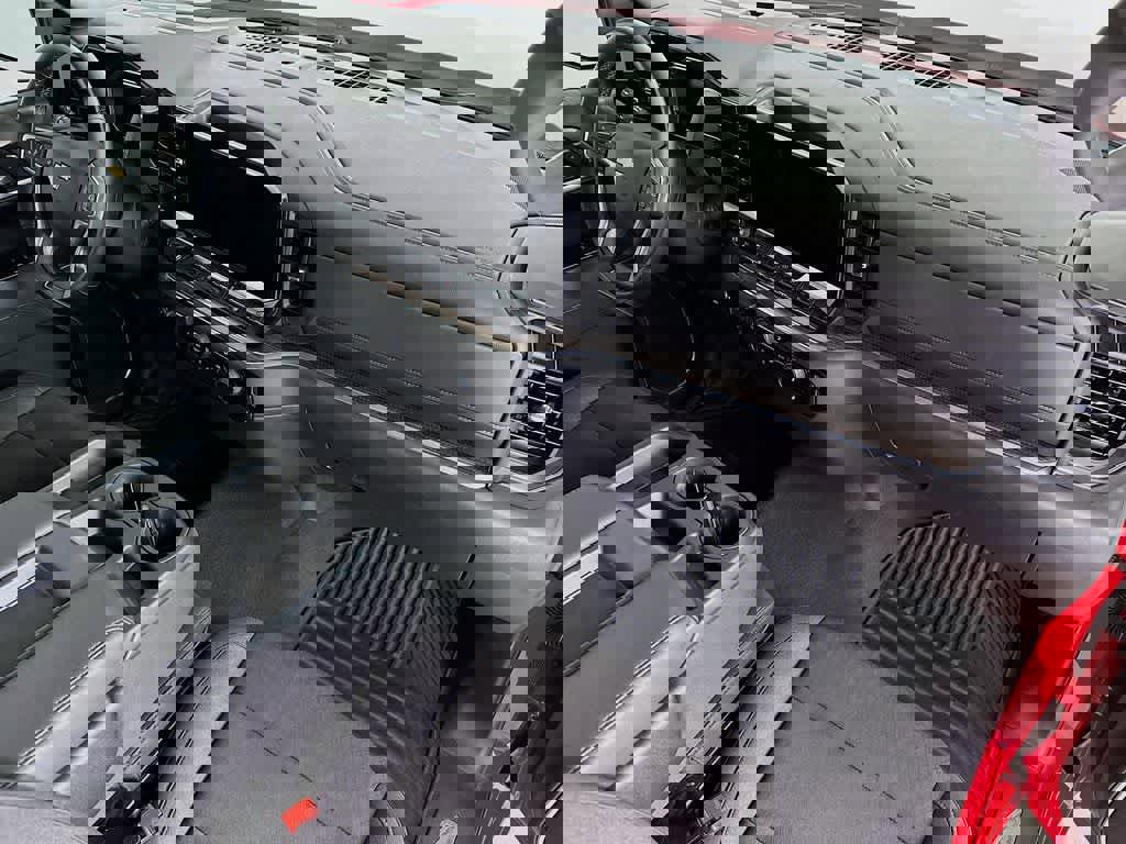 Used 2025 Chevrolet Silverado 1500 LT image 31