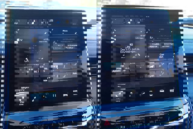 Used 2023 Jeep Compass Trailhawk image 28