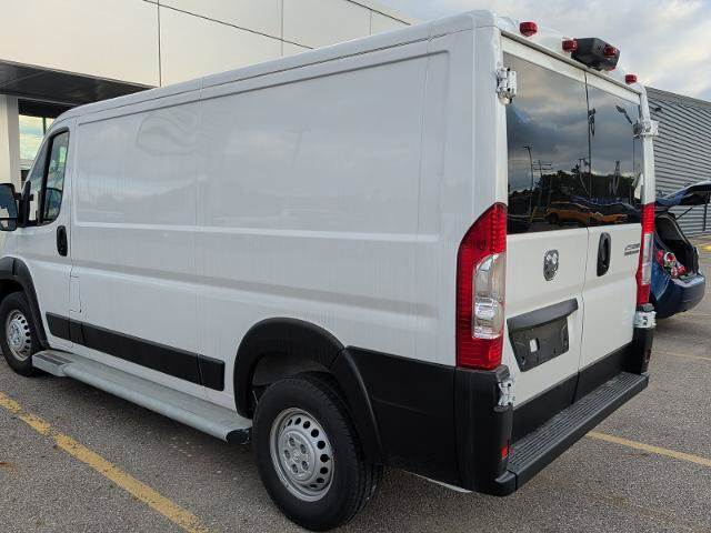 Used 2025 RAM ProMaster 2500 w/ U-Haul Equipment Group FWD image 3