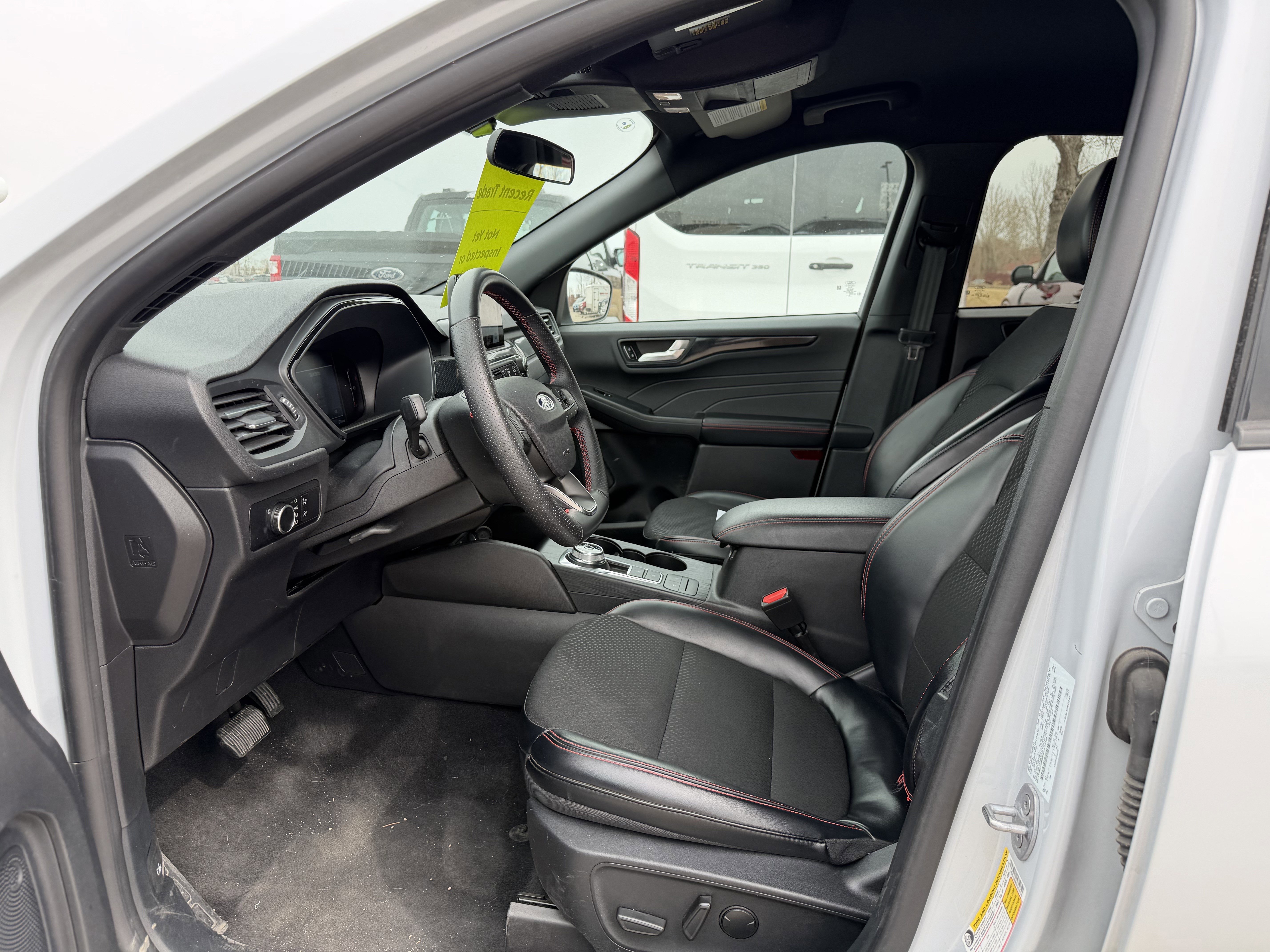 Certified 2025 Ford Escape ST-Line image 7