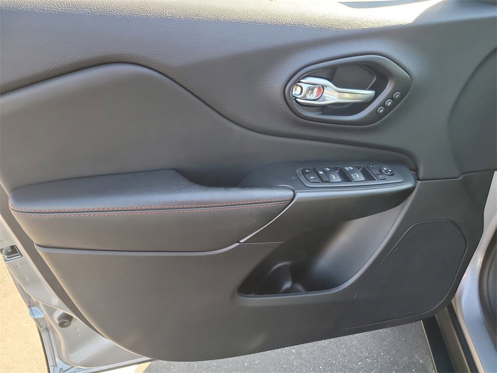 Used 2022 Jeep Cherokee Trailhawk w/ Sun, Sound & Nav Group image 15