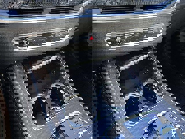 Used 2023 BMW X7 xDrive40i w/ Executive Package image 28