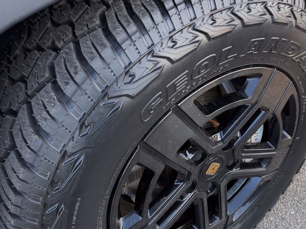 Used 2024 Rivian R1T Adventure Dual AWD/4WD image 13