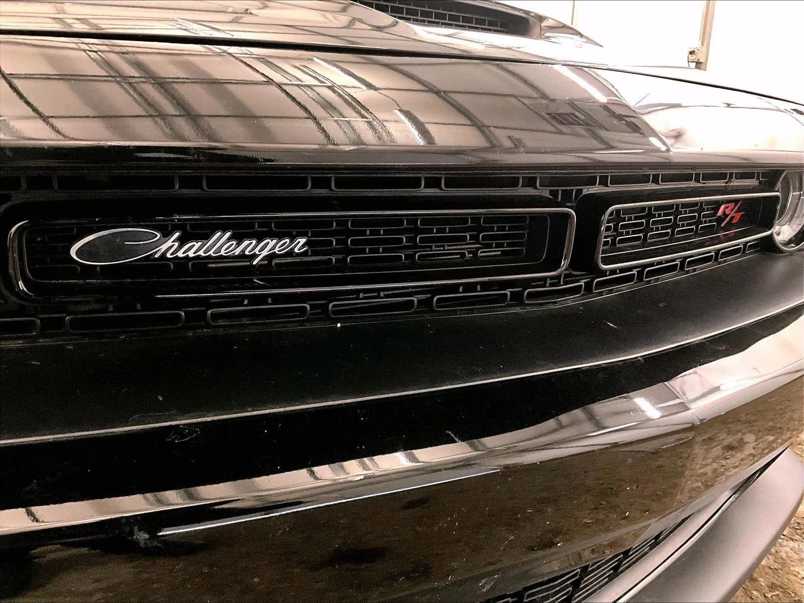 Used 2022 Dodge Challenger R/T Scat Pack w/ Dynamics Package RWD image 29