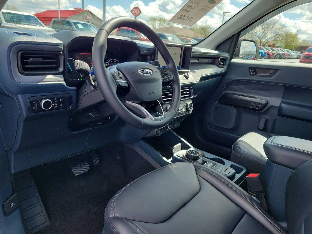 Certified 2024 Ford Maverick Lariat w/ Black Appearance Package image 21