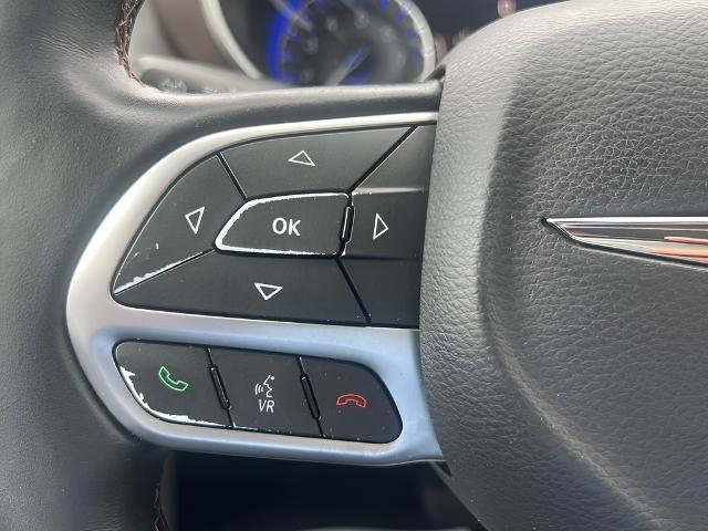 Used 2017 Chrysler Pacifica Touring-L Plus w/ Advanced Safetytec Group FWD image 15