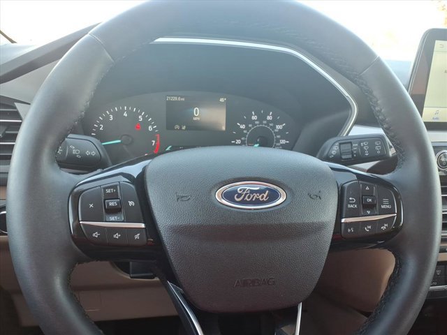 Certified 2022 Ford Escape SEL image 20