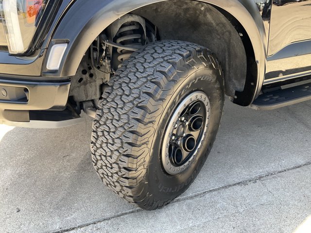 Certified 2025 Ford F150 Raptor AWD/4WD image 36