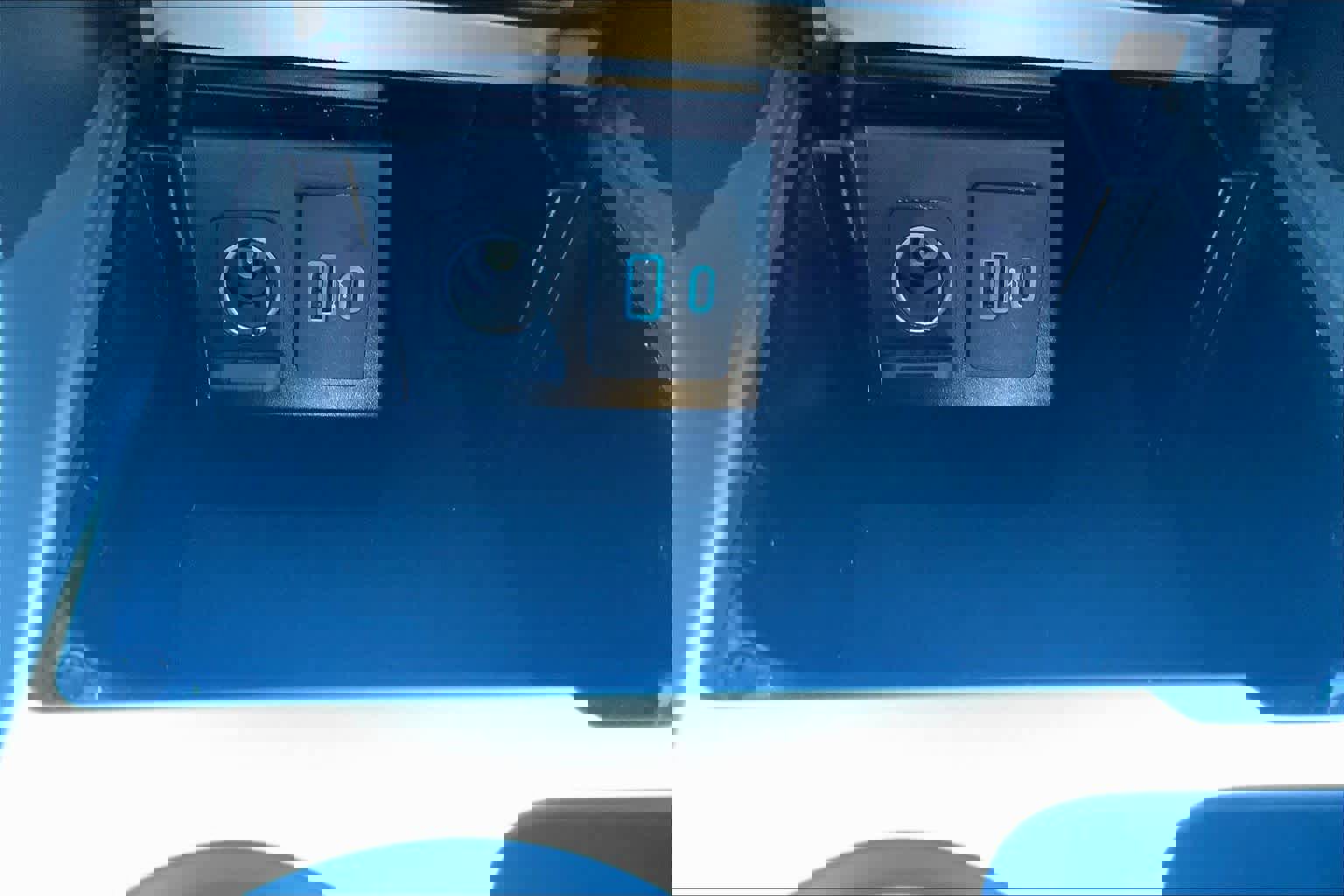 Certified 2021 Ford Explorer Platinum w/ Equipment Group 601A image 31