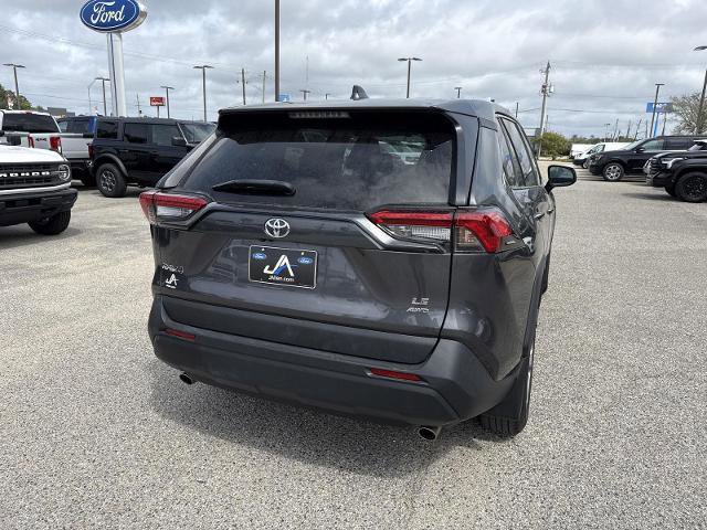 Used 2024 Toyota RAV4 LE AWD/4WD image 6