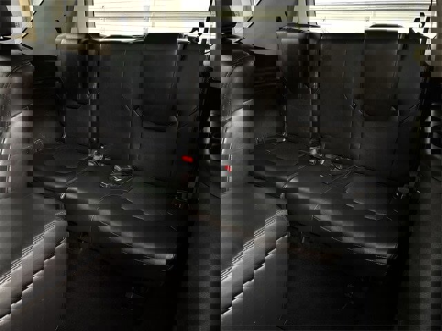 Used 2022 Nissan Armada SL w/ Captain's Chairs Package image 23