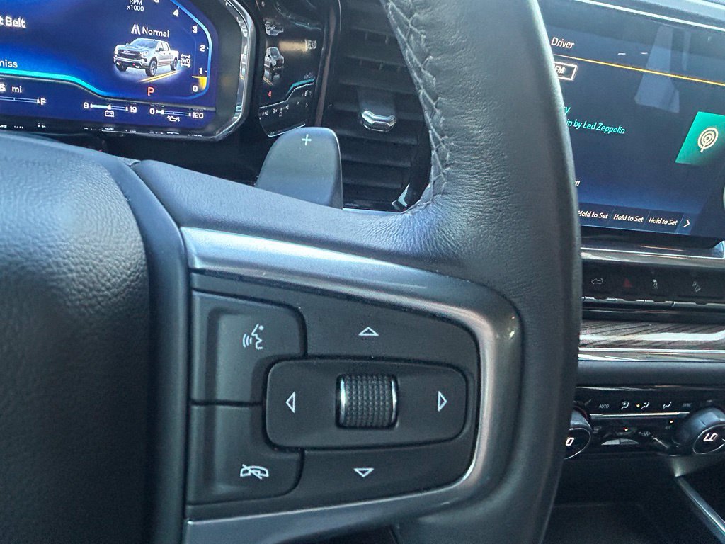 Used 2023 Chevrolet Silverado 1500 LT Trail Boss w/ LPO, Dark Essentials Package AWD/4WD image 14